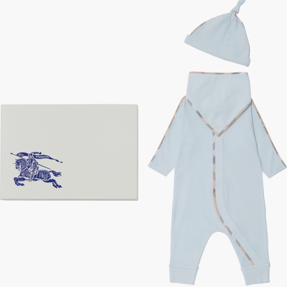 Burberry onesie gift set